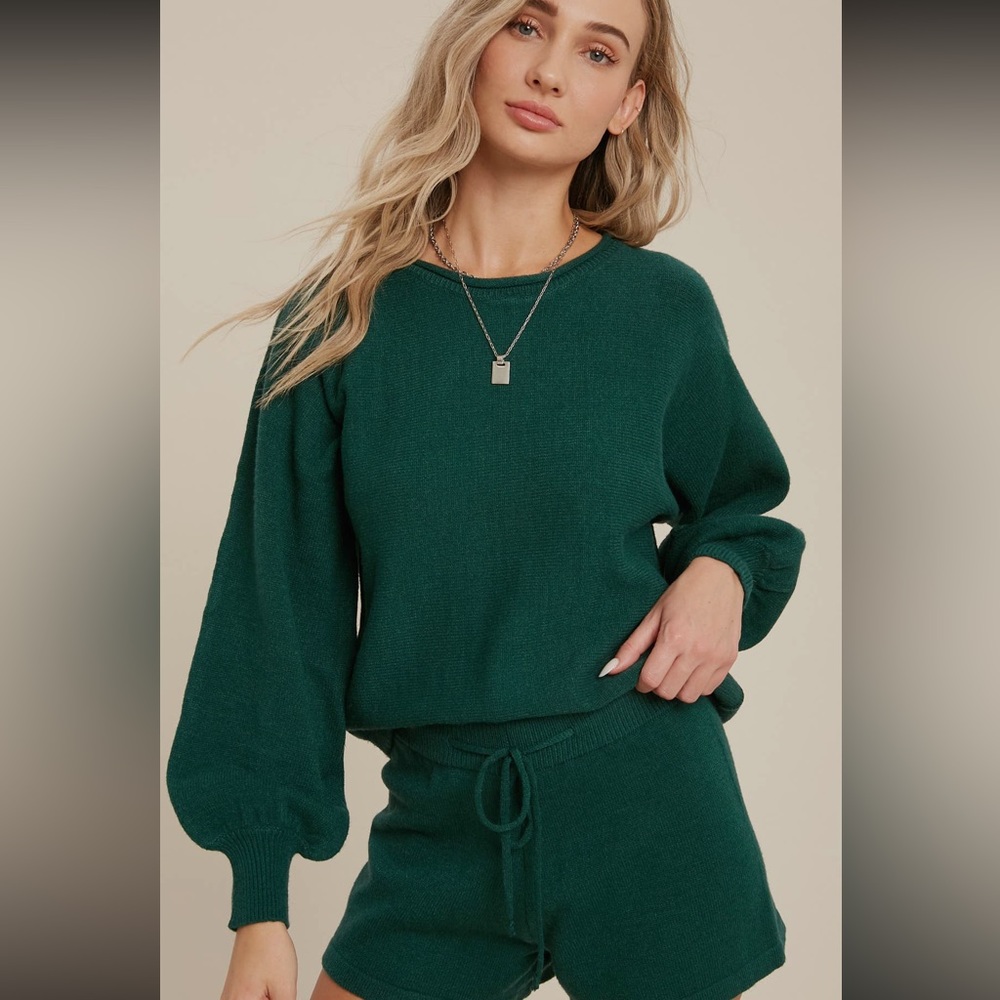Two piece hunter green shorts sweater set cozy, comfy, warm, stretchy